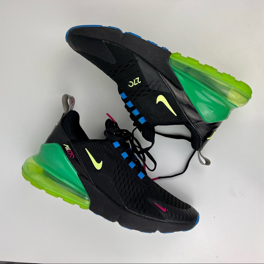 Nike Air Max 270 in Black/ Multicolor